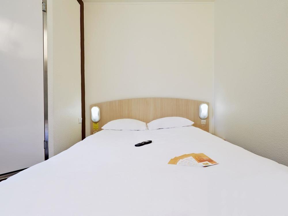 Hotel F1 Lyon Genay Massieux エクステリア 写真