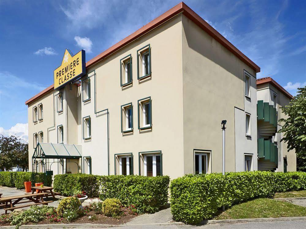 Hotel F1 Lyon Genay Massieux エクステリア 写真